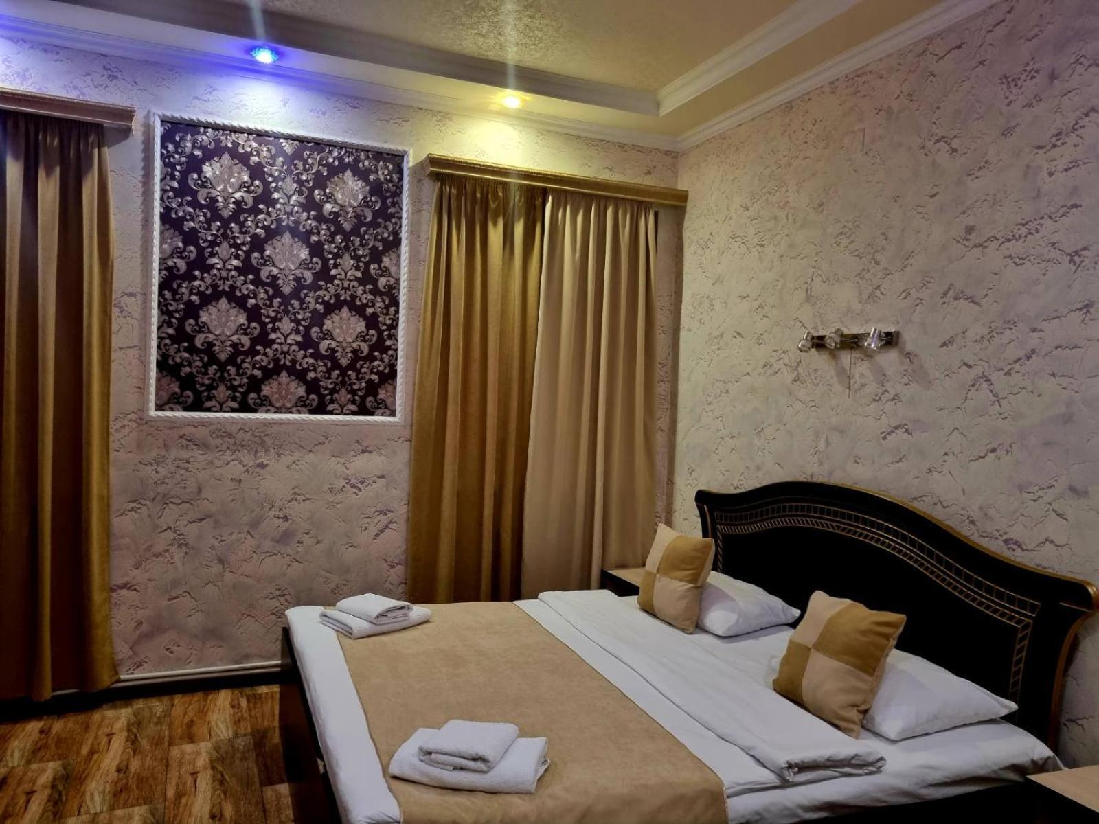 Rubin Hotel Goris Exterior photo