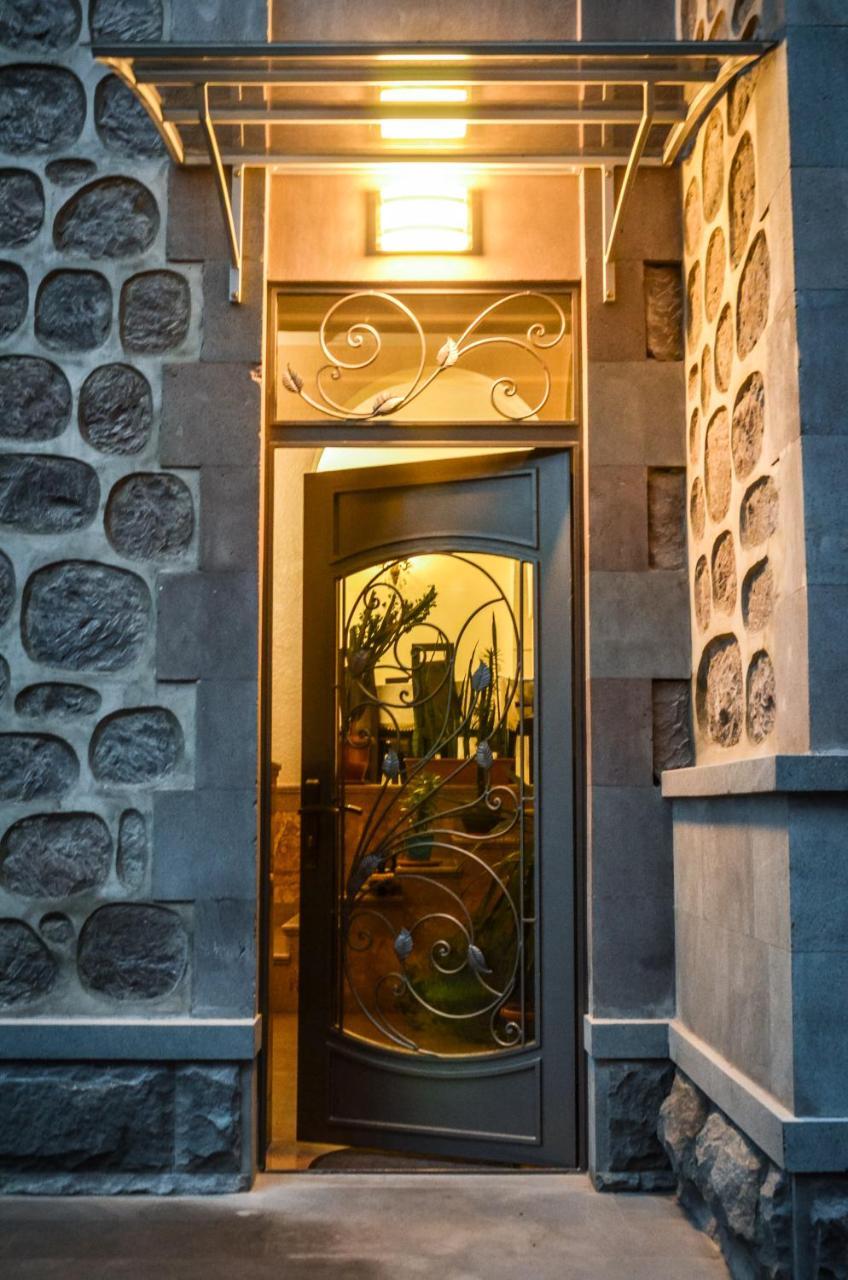 Rubin Hotel Goris Exterior photo