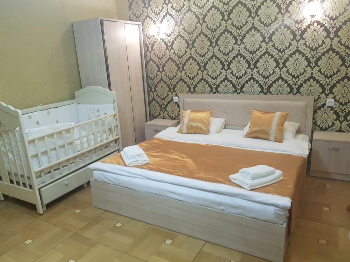 Rubin Hotel Goris Exterior photo