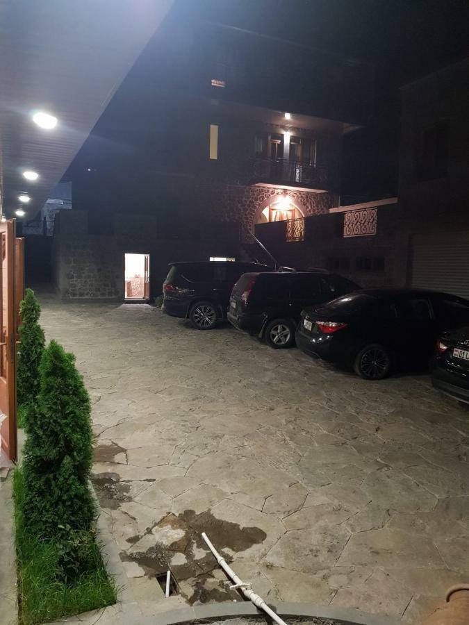 Rubin Hotel Goris Exterior photo
